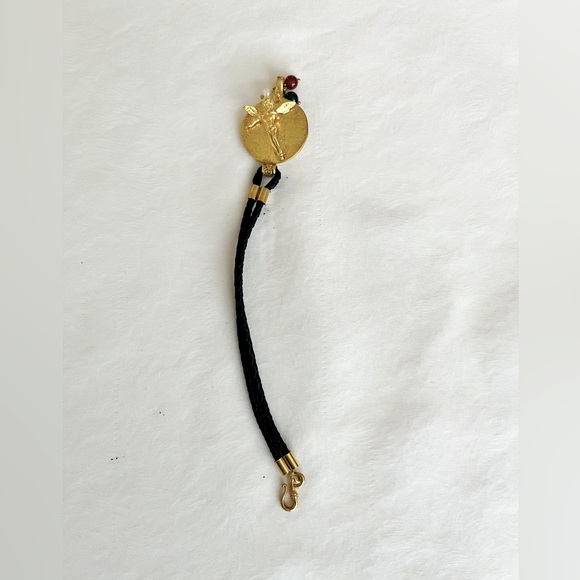 Black rope & gold tone real silver bracelet with beautiful baby cupid figurine - Picture 8 of 12